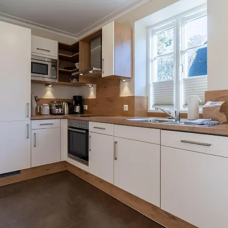 Haus-molina * Böhl